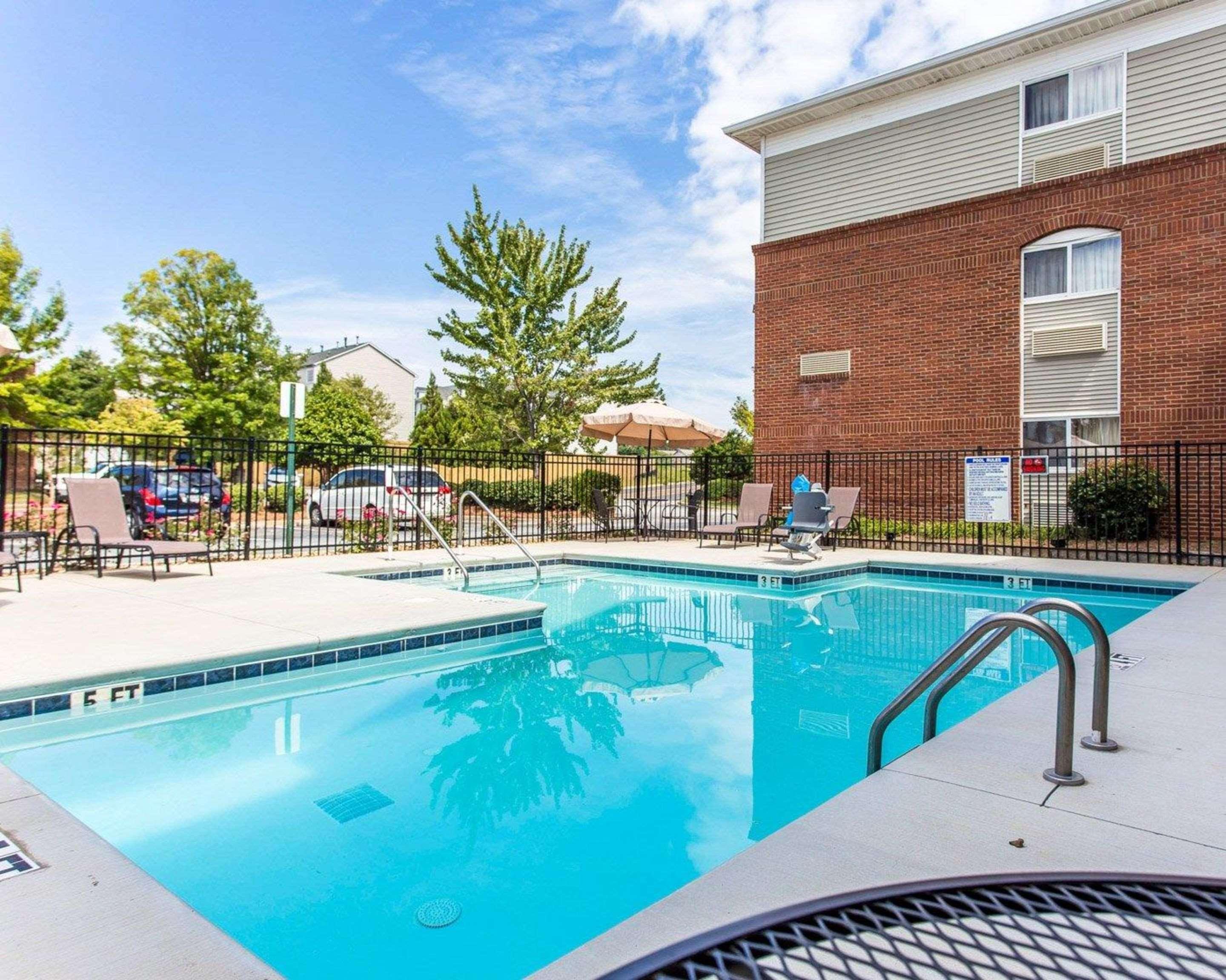 Suburban Studios Kennesaw-Marietta North Экстерьер фото
