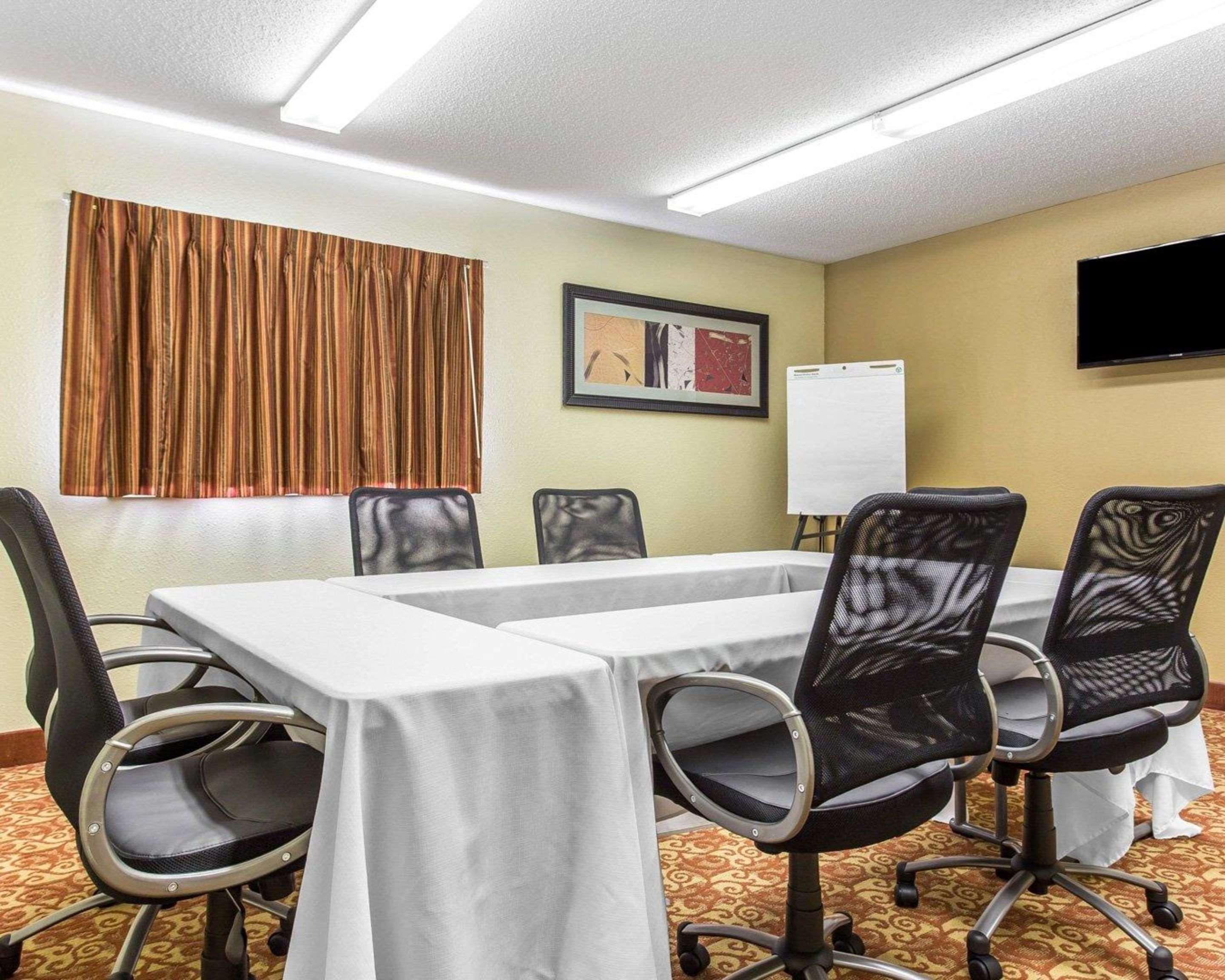 Suburban Studios Kennesaw-Marietta North Экстерьер фото