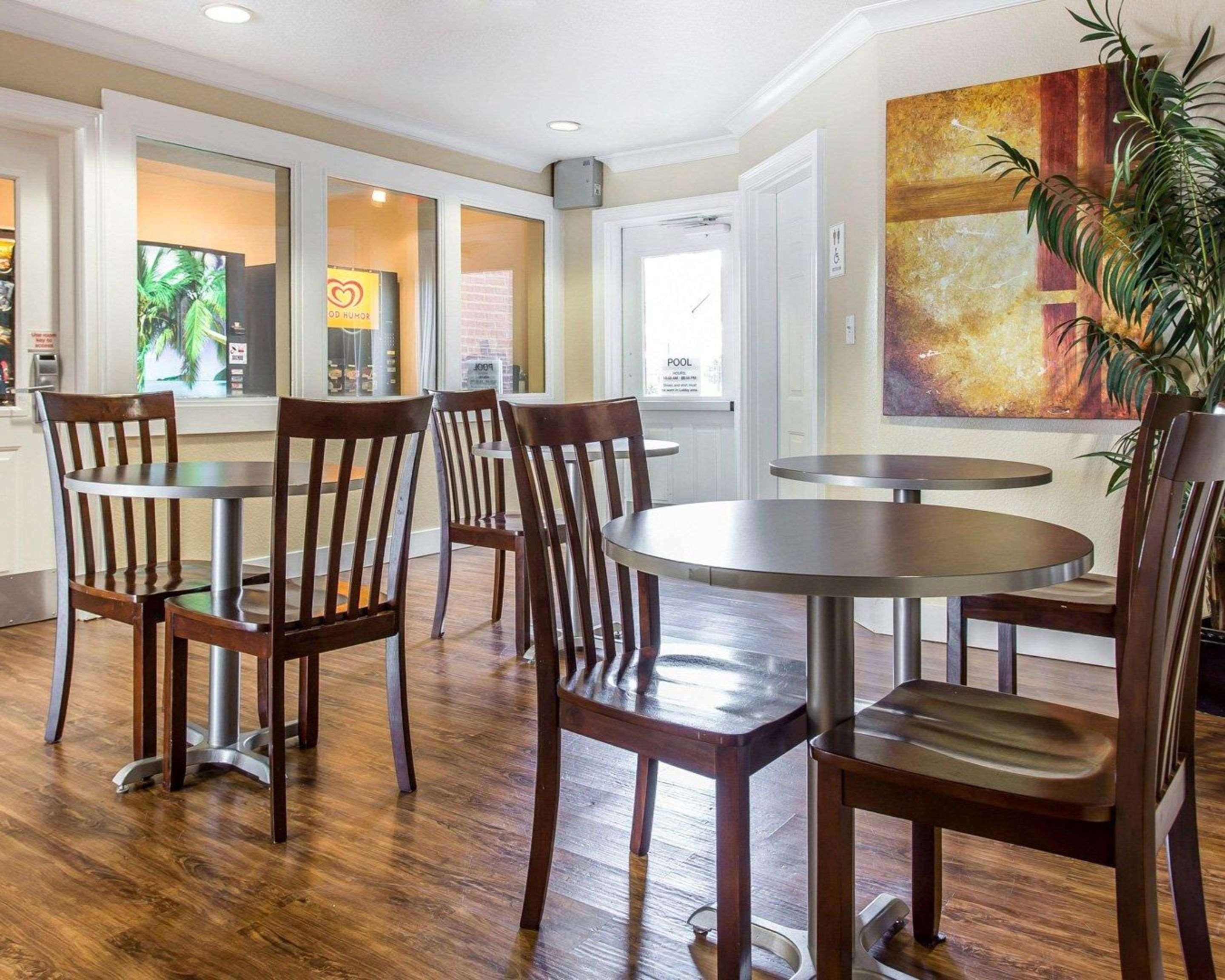 Suburban Studios Kennesaw-Marietta North Экстерьер фото