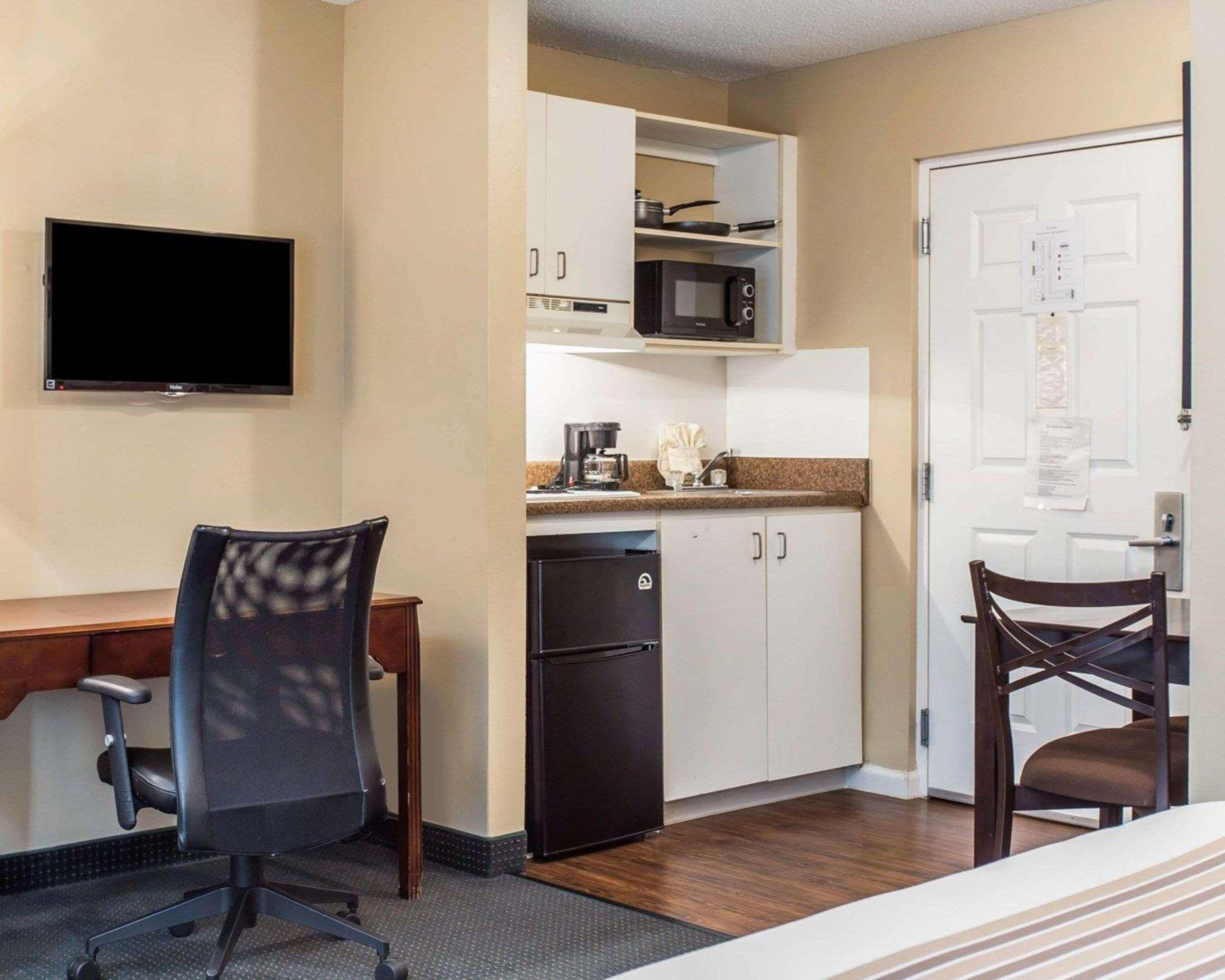 Suburban Studios Kennesaw-Marietta North Экстерьер фото